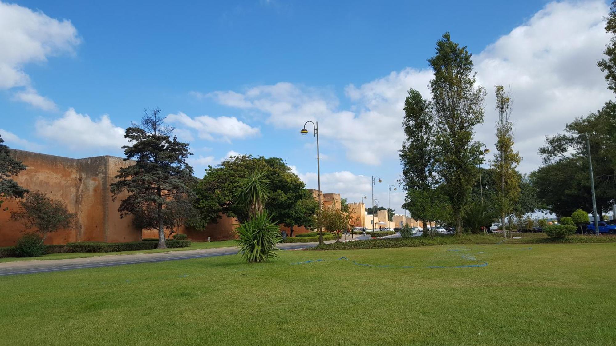 Appartement Agreable Avec 2 Tres Belles Terrasses Au Coeur De Rabat Exterior photo