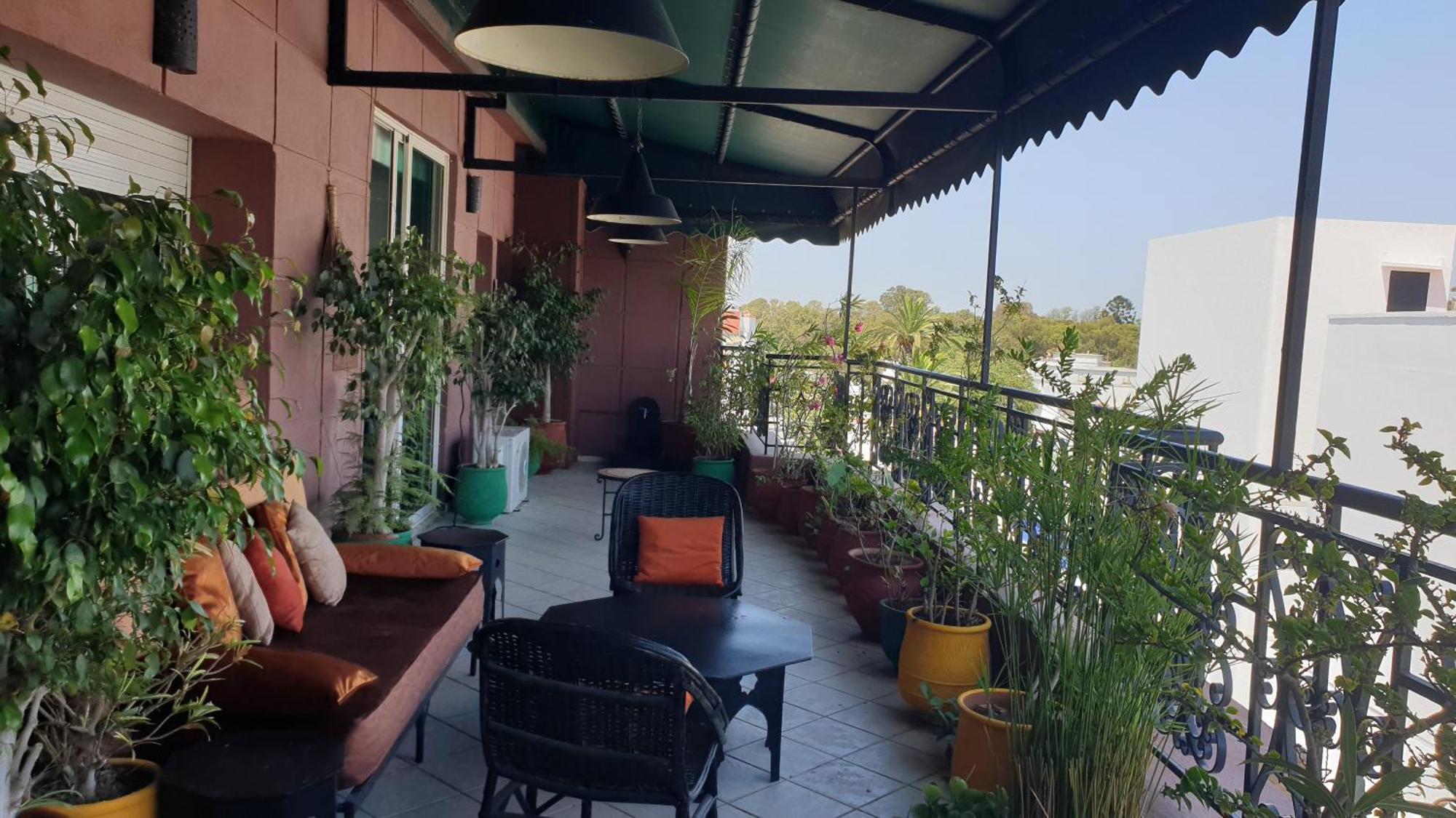 Appartement Agreable Avec 2 Tres Belles Terrasses Au Coeur De Rabat Exterior photo
