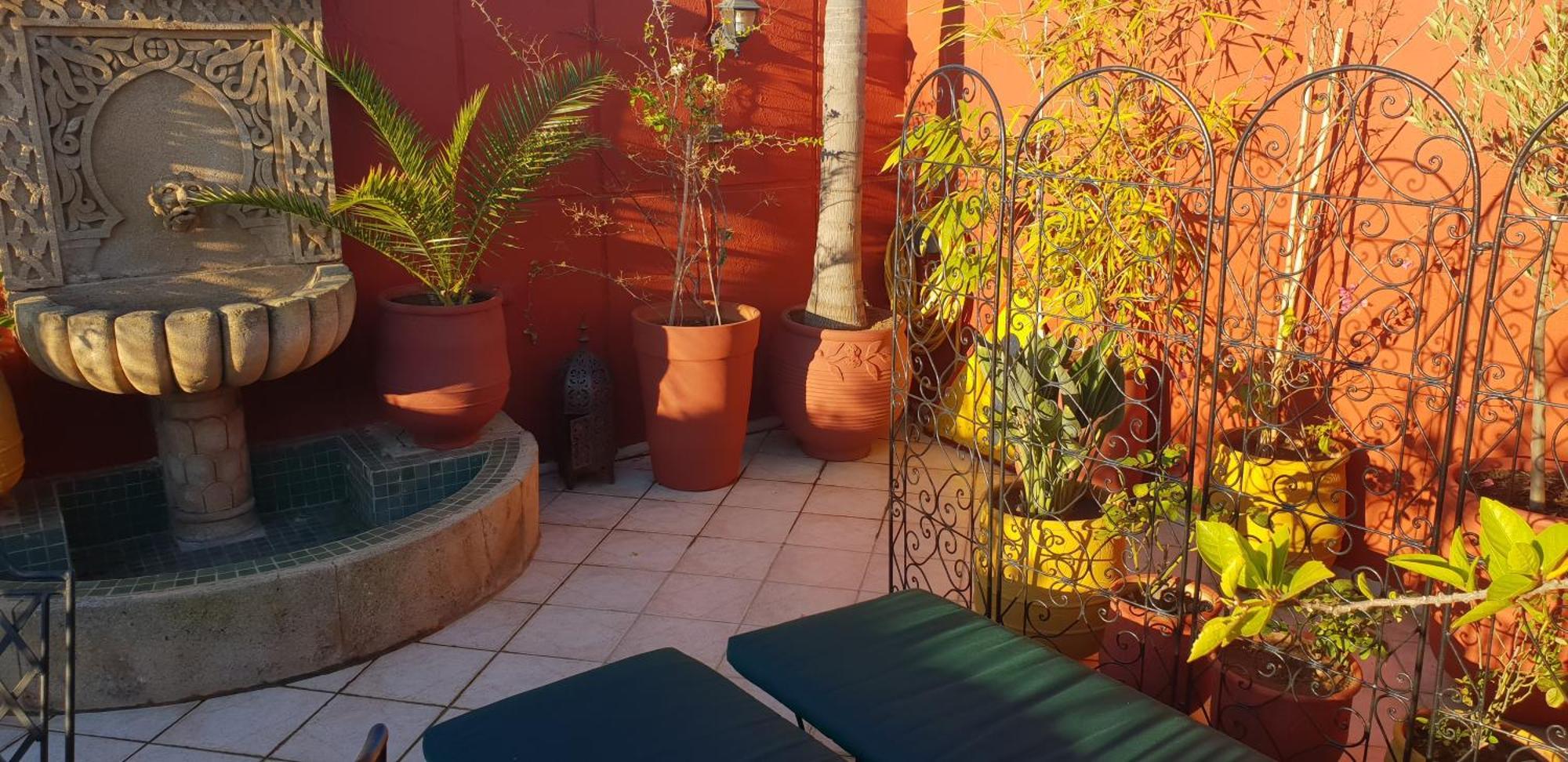 Appartement Agreable Avec 2 Tres Belles Terrasses Au Coeur De Rabat Exterior photo