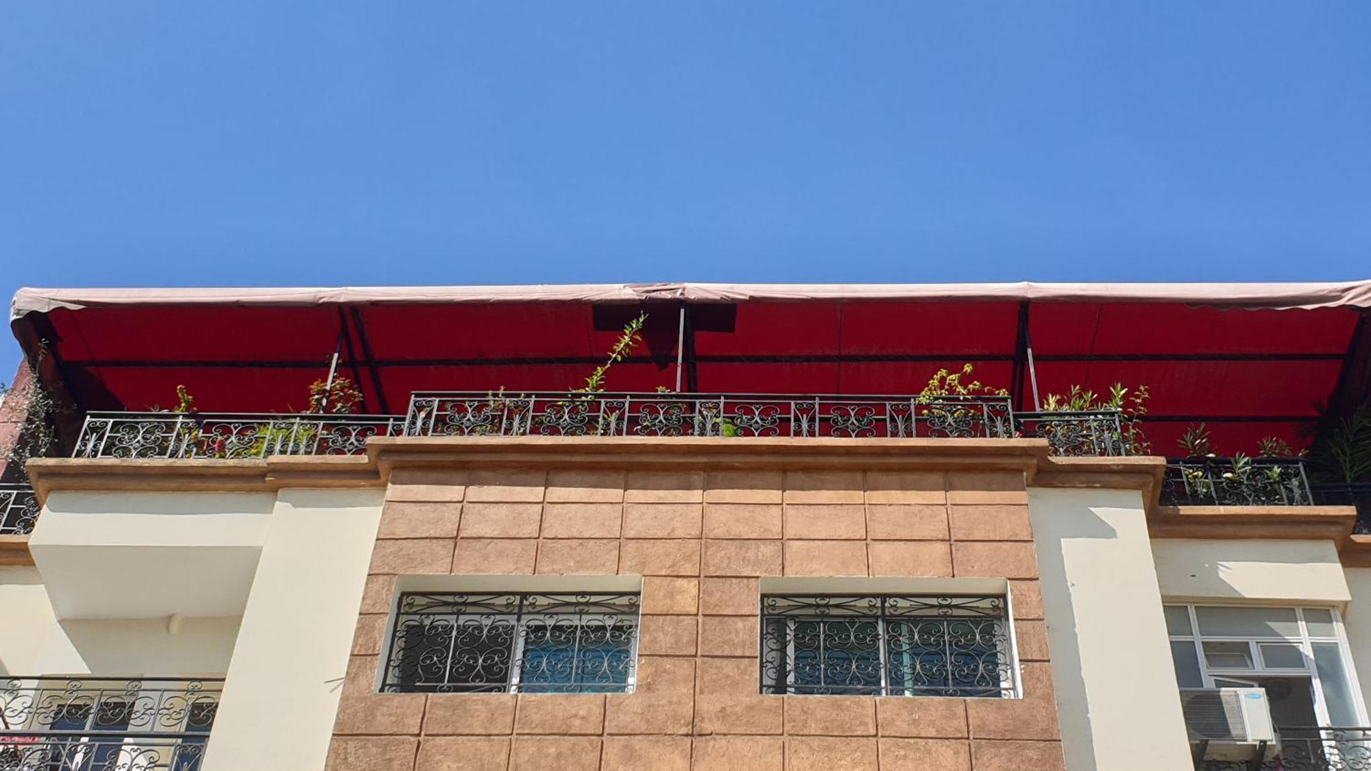 Appartement Agreable Avec 2 Tres Belles Terrasses Au Coeur De Rabat Exterior photo