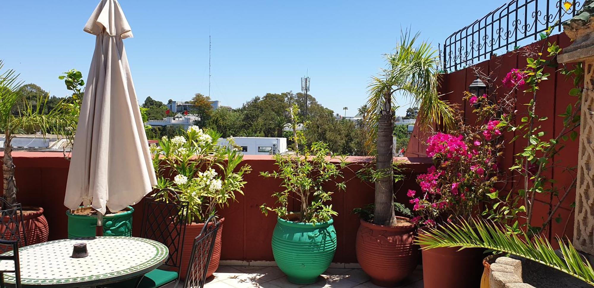 Appartement Agreable Avec 2 Tres Belles Terrasses Au Coeur De Rabat Exterior photo