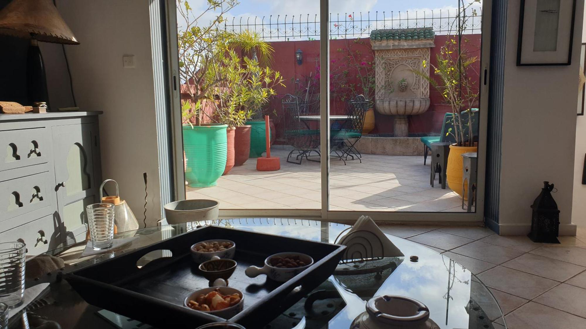 Appartement Agreable Avec 2 Tres Belles Terrasses Au Coeur De Rabat Exterior photo