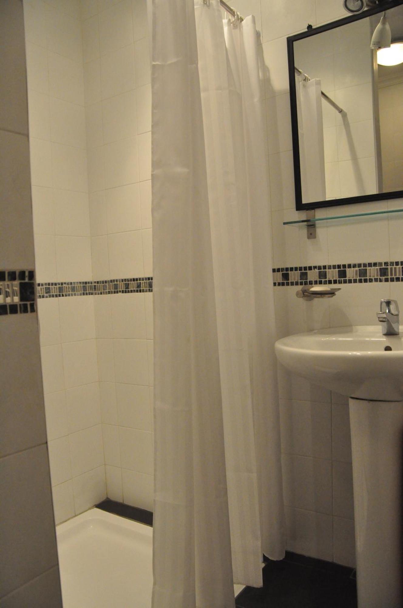 Appartement Agreable Avec 2 Tres Belles Terrasses Au Coeur De Rabat Exterior photo